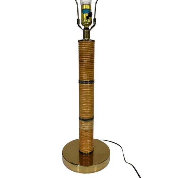 Rattan MCM Table Lamp Vintage Brass Trim Tiki BOHO Beige Gold Mid Century 28" - Picture 3 of 14